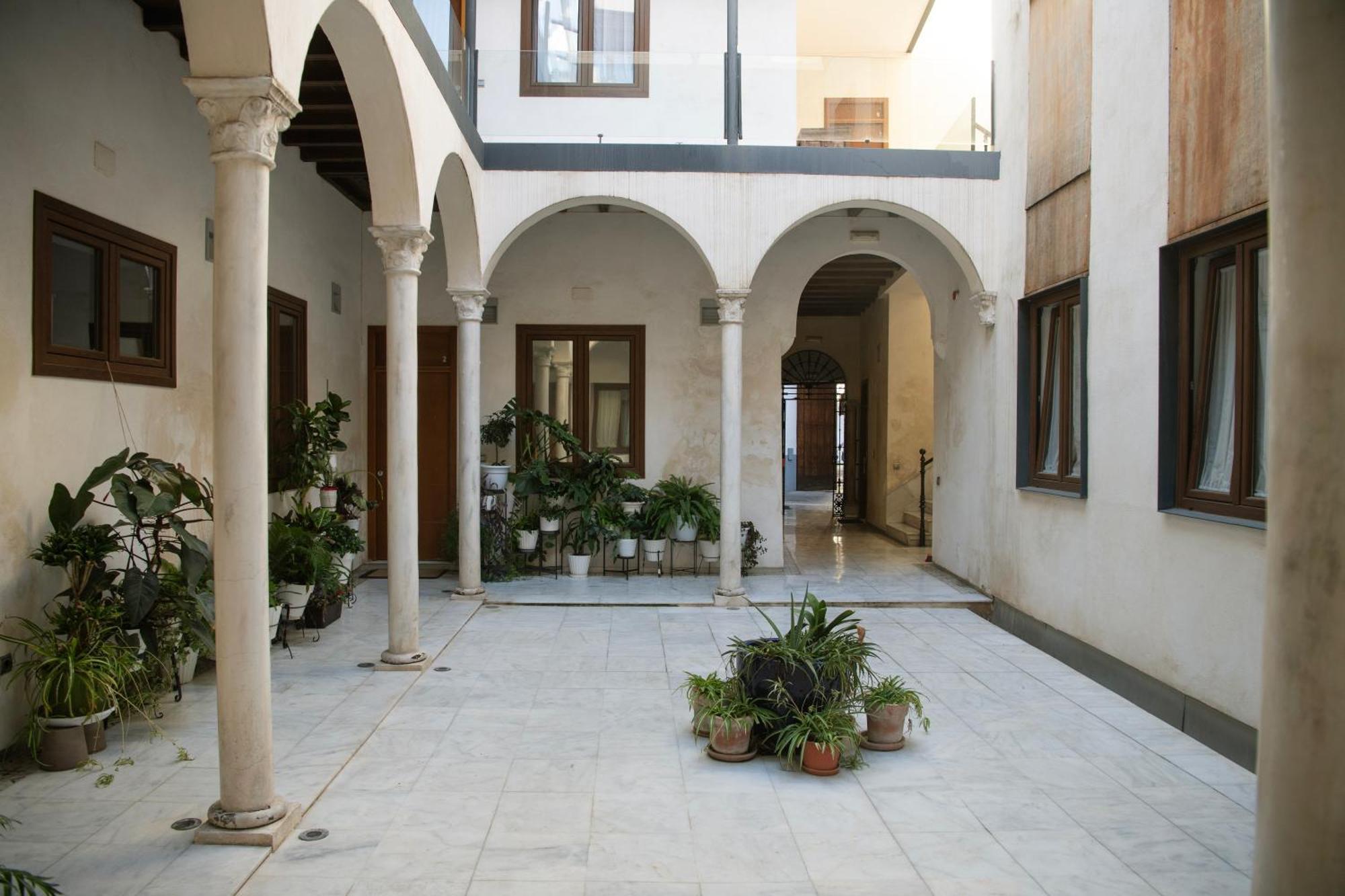 Casa Palacio Bustos Tavera Siviglia Esterno foto